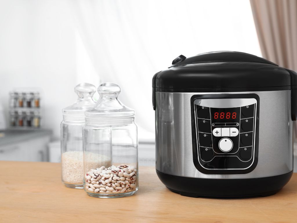 multicooker and beans in a jar